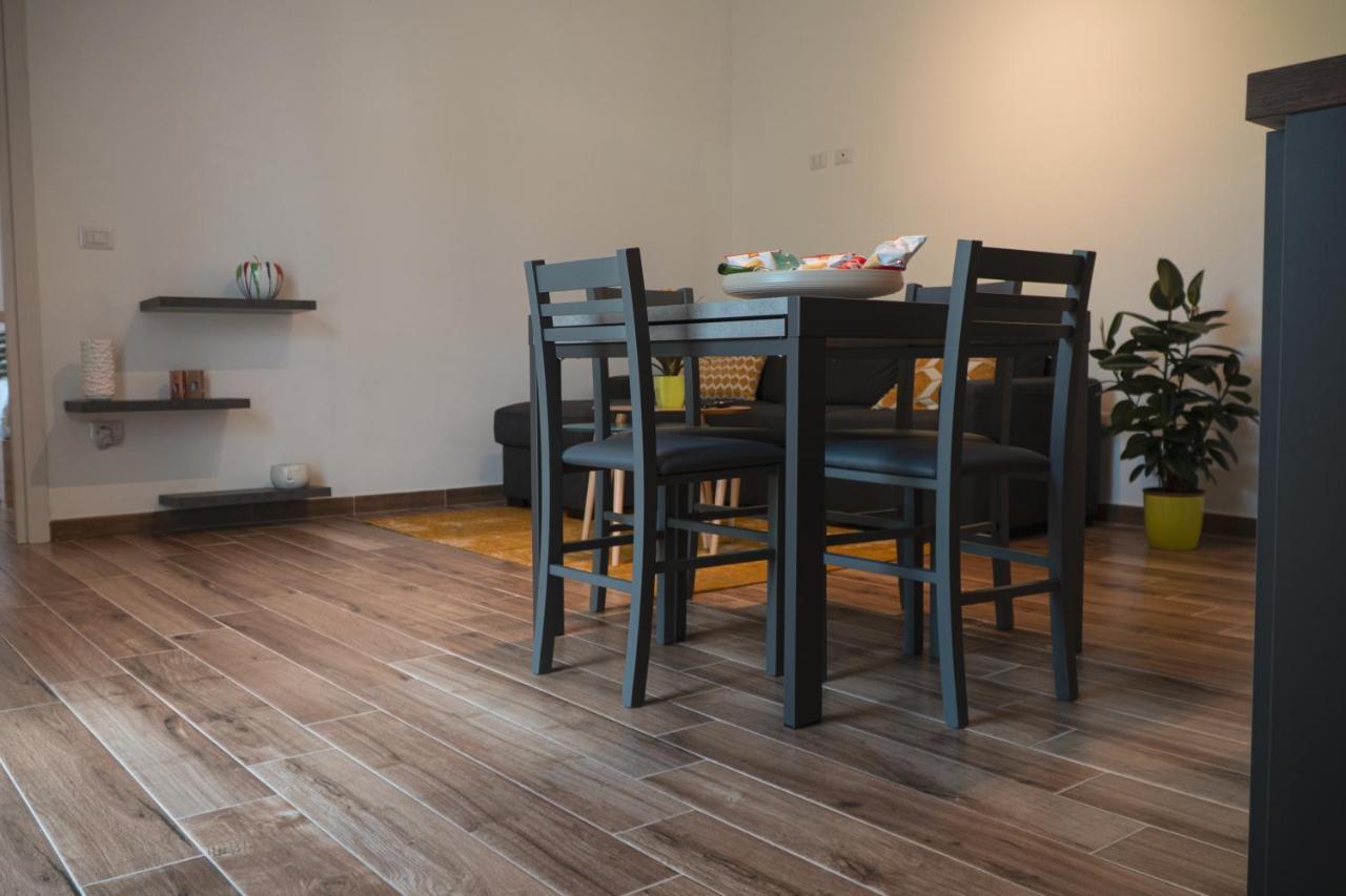 Alessandra'S Apartment 사사리 외부 사진