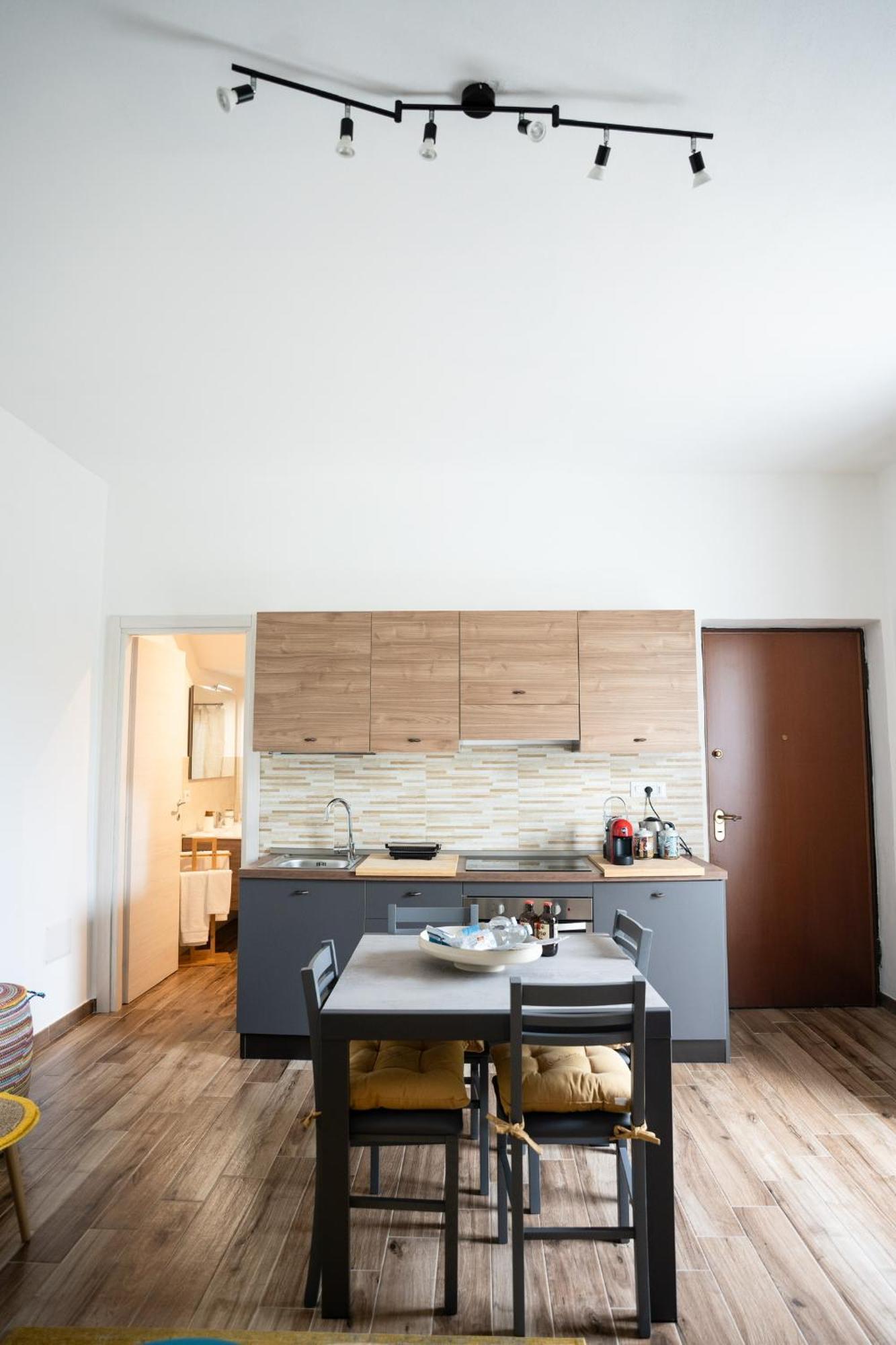 Alessandra'S Apartment 사사리 외부 사진