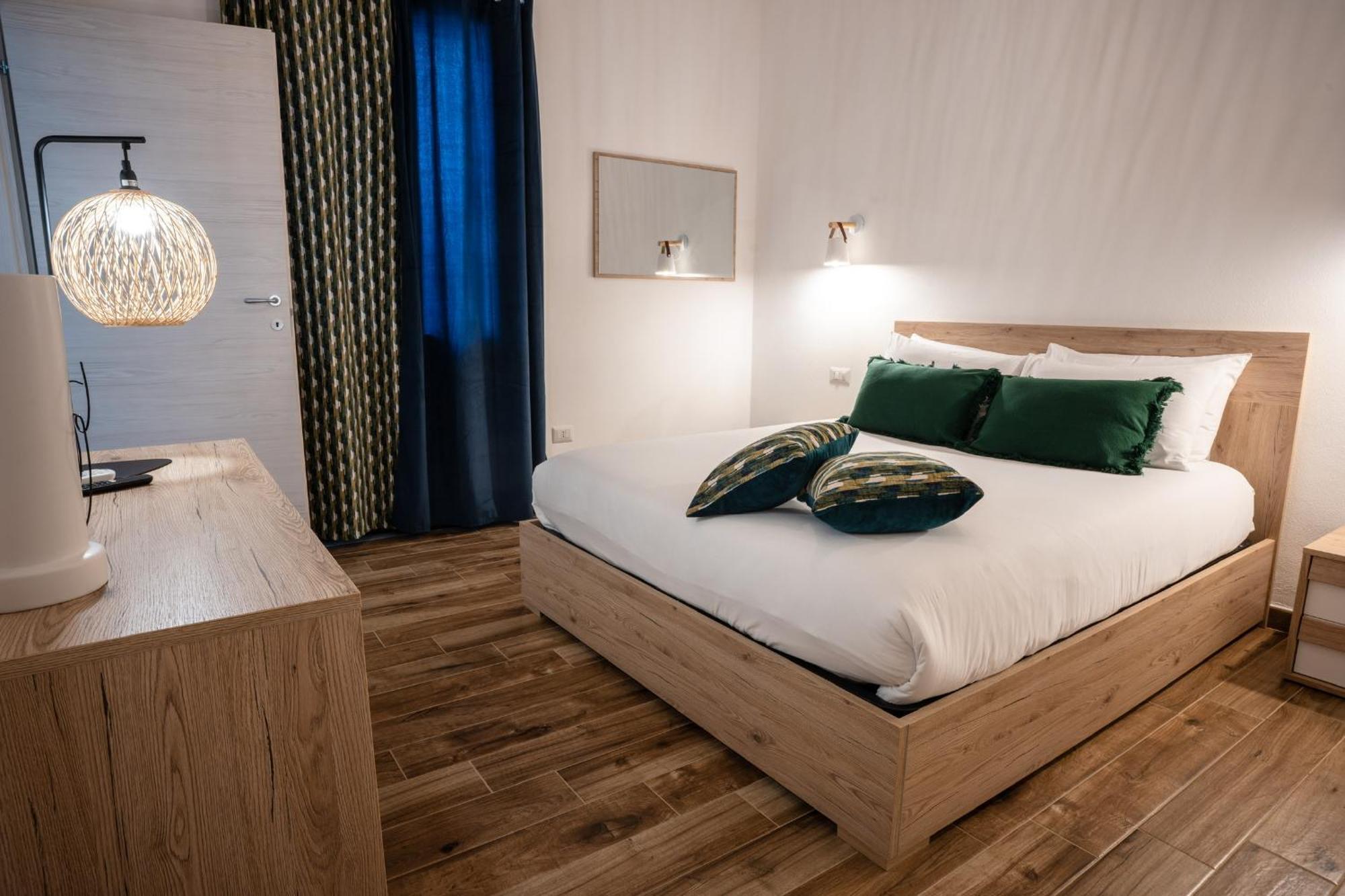Alessandra'S Apartment 사사리 외부 사진
